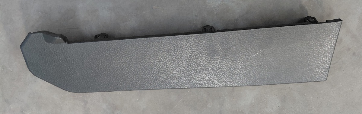 86 LEFT SIDE COVER INST PANEL