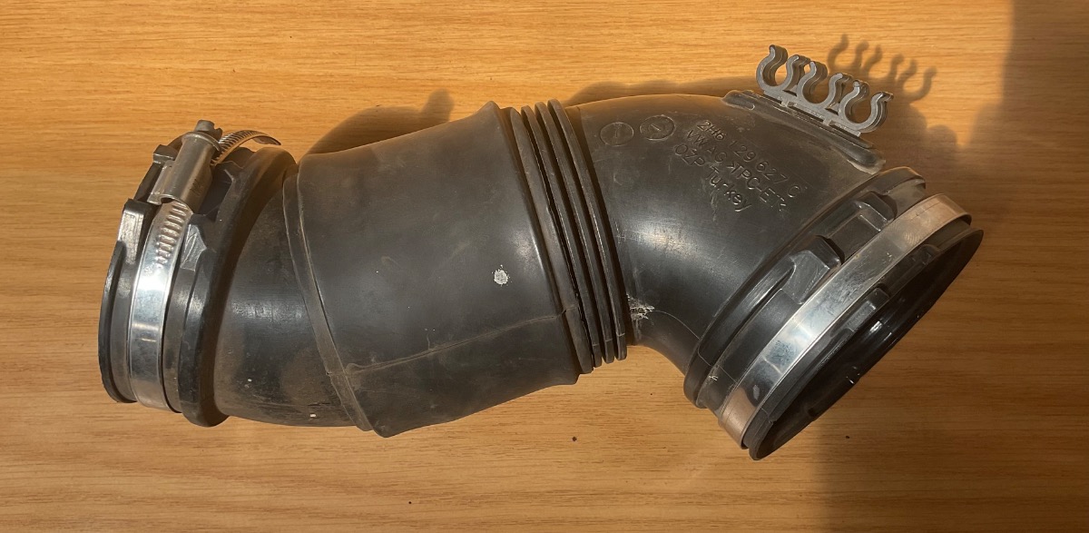 AMAROK 3.0 TDi AIR PIPE