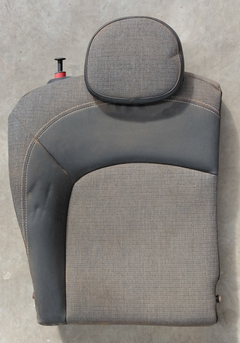 F56 RIGHT REAR SEAT