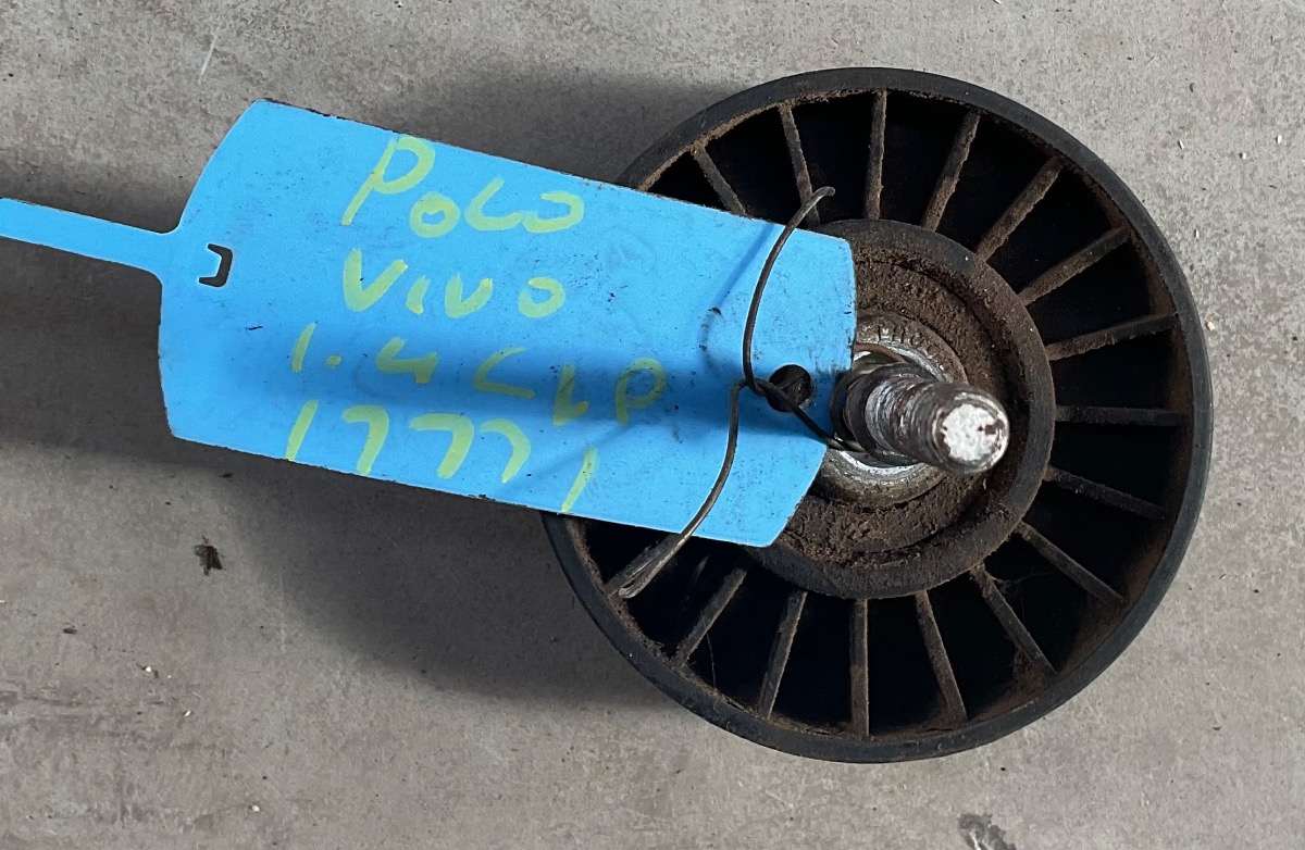 POLO CLP 1.4 IDLER PULLEY
