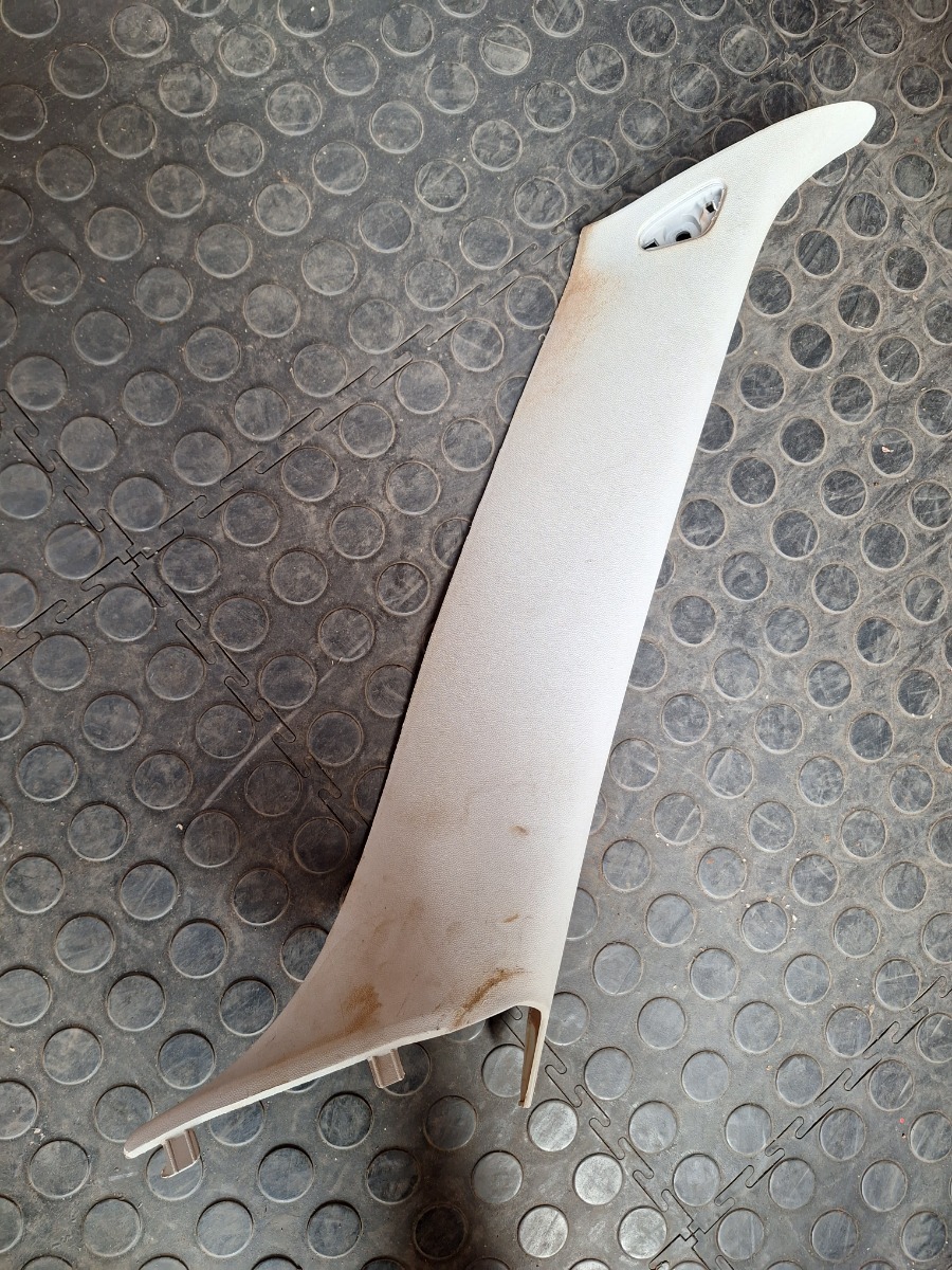 R56 RIGHT COLUMN A PILLAR COVER