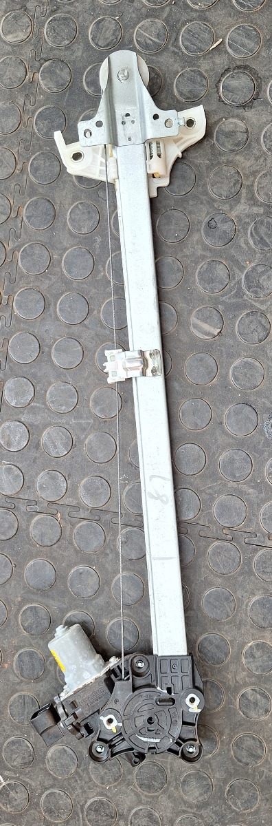 FRONX Window Regulator - Left Front Electric