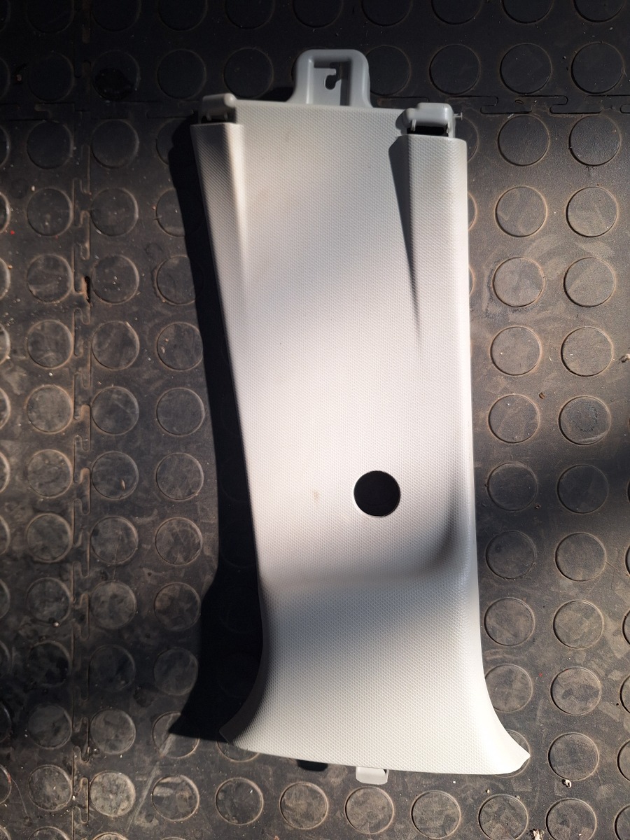 FRONX LEFT UPPER B PILLAR TRIM