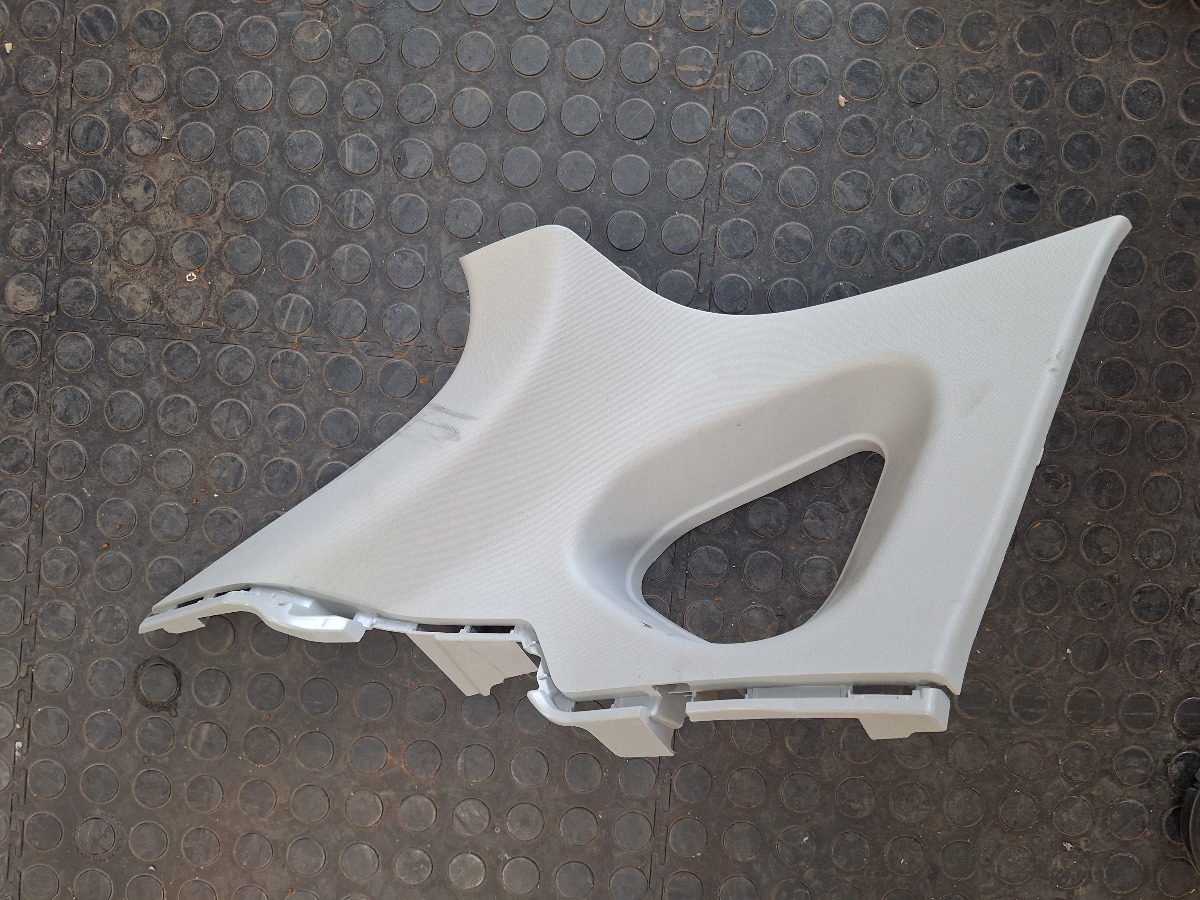 FRONX C PILLAR COVER LEFT SIDE