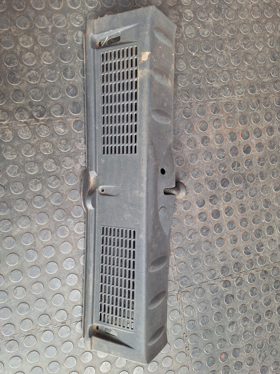 Mini R56 LOWER END PANEL TRIM