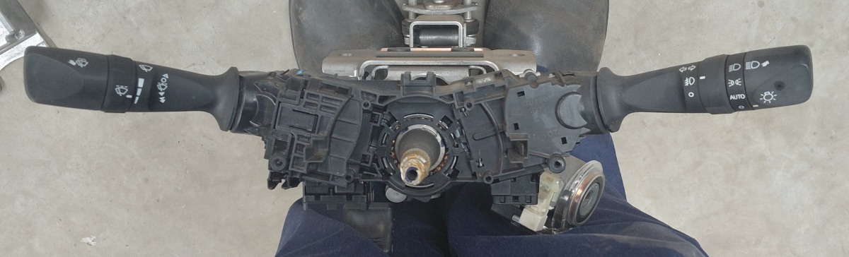 HILUX GD COMBINATION SWITCH