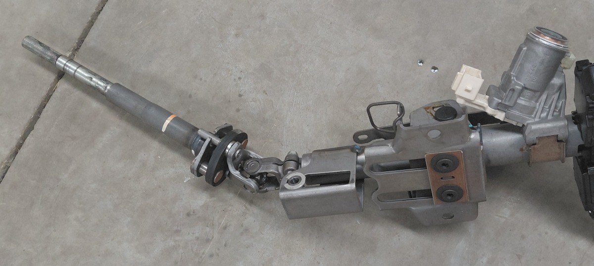 HILUX GD STEERING COLUMN