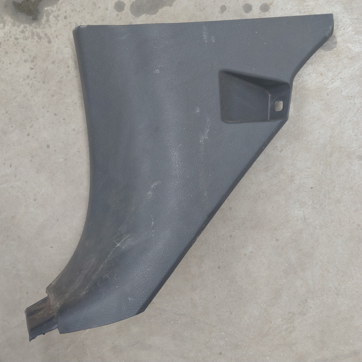 HILUX Fender Flare Left Lower Trim