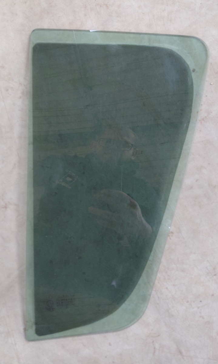 Sandero II Rear Left Door Window