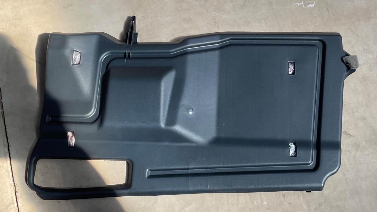 HILUX GD LOWER INSTRUMENT COVER