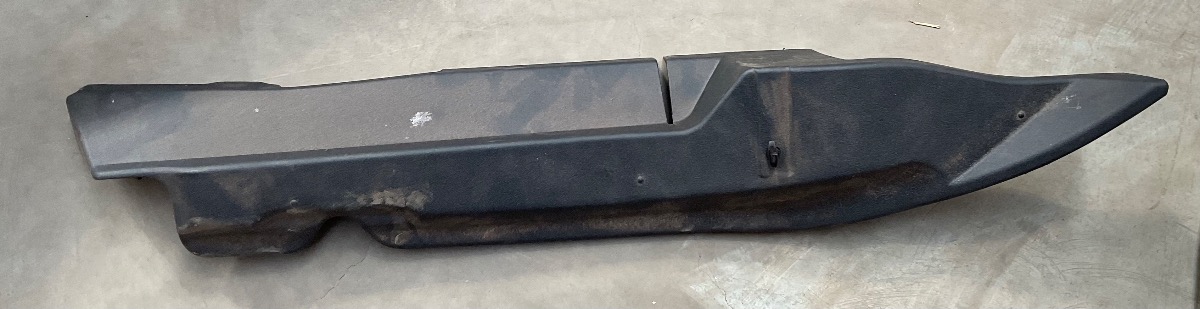 HILUX GD LEFT FRONT FENDER APRON COVER