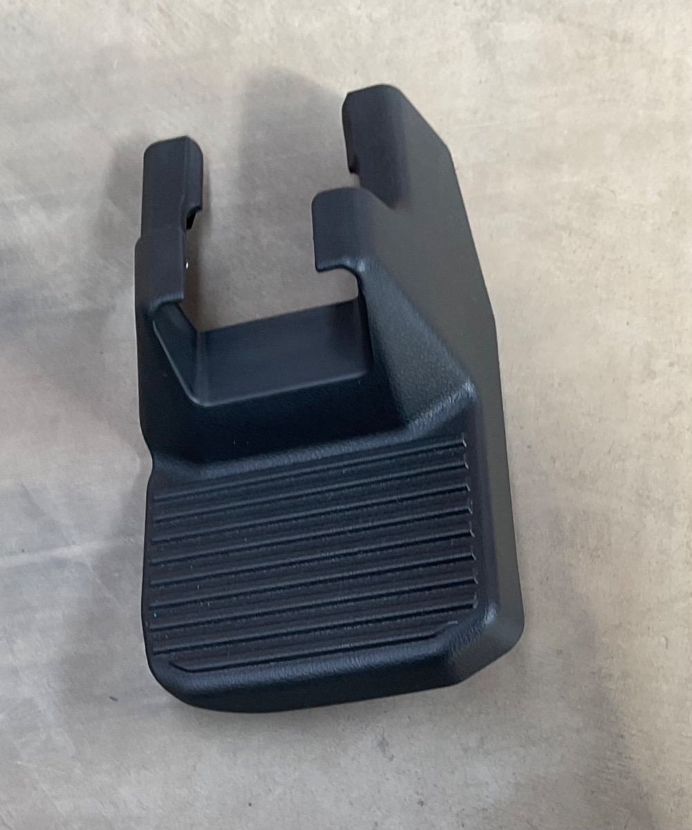 HILUX GD RIGHT SEAT TRIM COVER