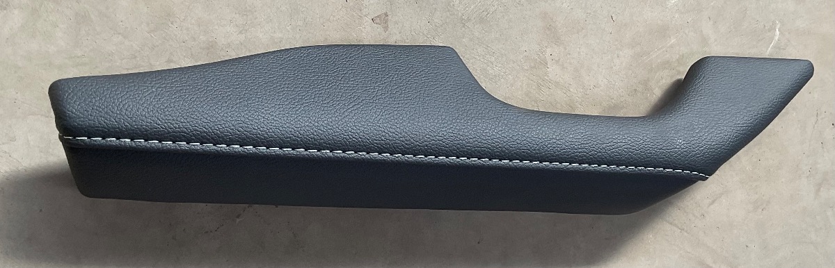 HILUX GD LEFT REAR ARMREST