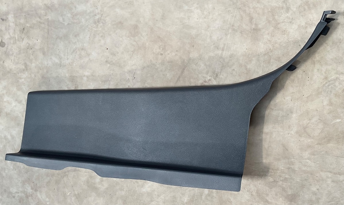 HILUX GD LEFT REAR LOWER TRIM