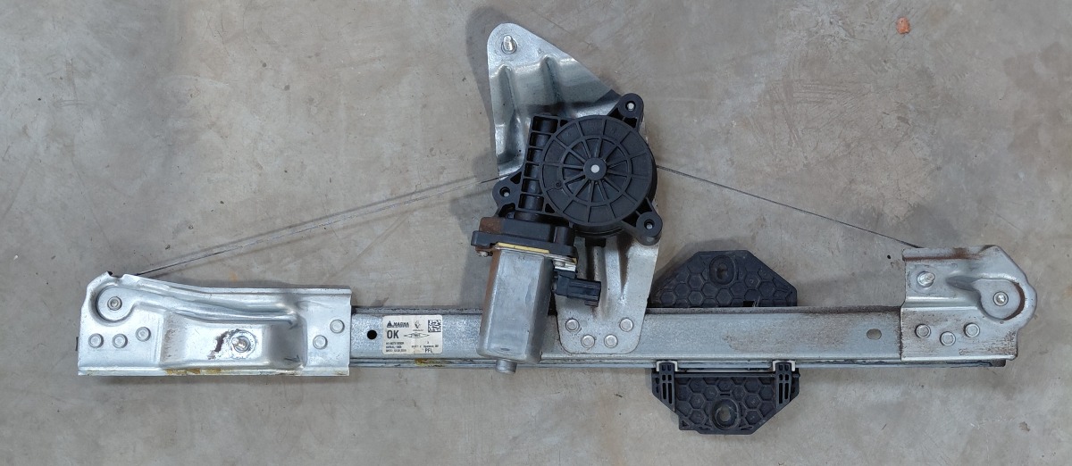 Sandero II Electric Left Front Window Lifter