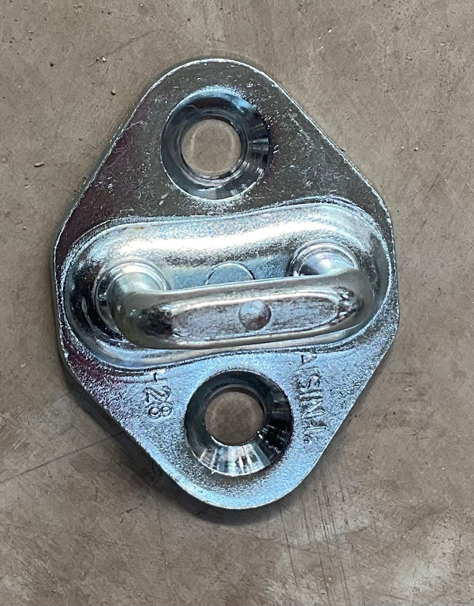 HILUX GD DOOR STRIKER
