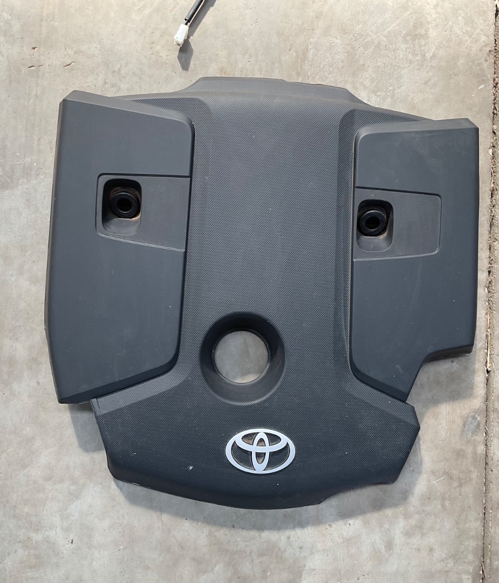 HILUX GD ENGINE COVER