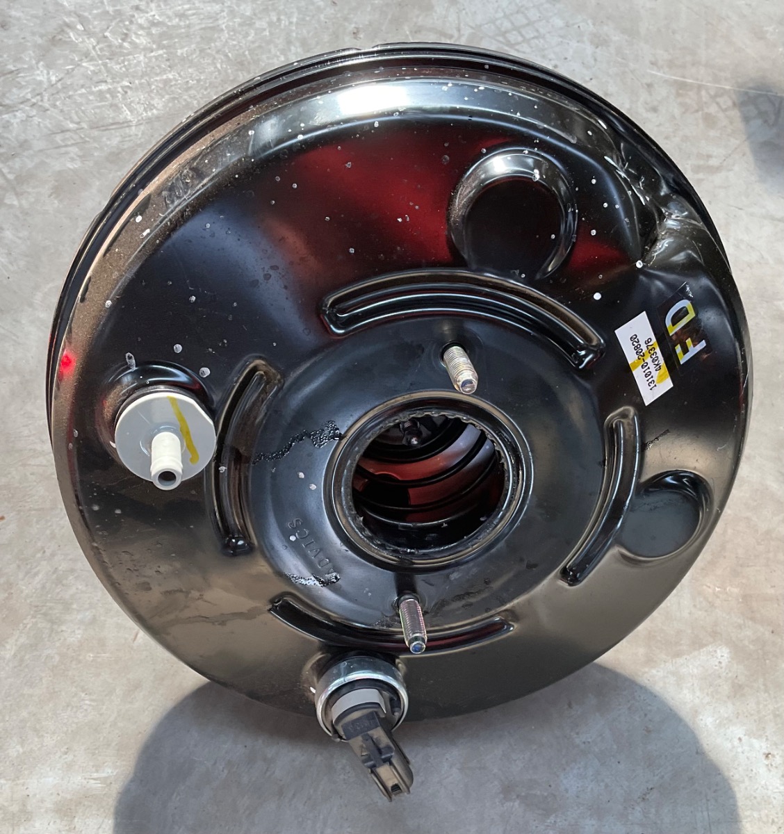 HILUX GD BRAKE BOOSTER