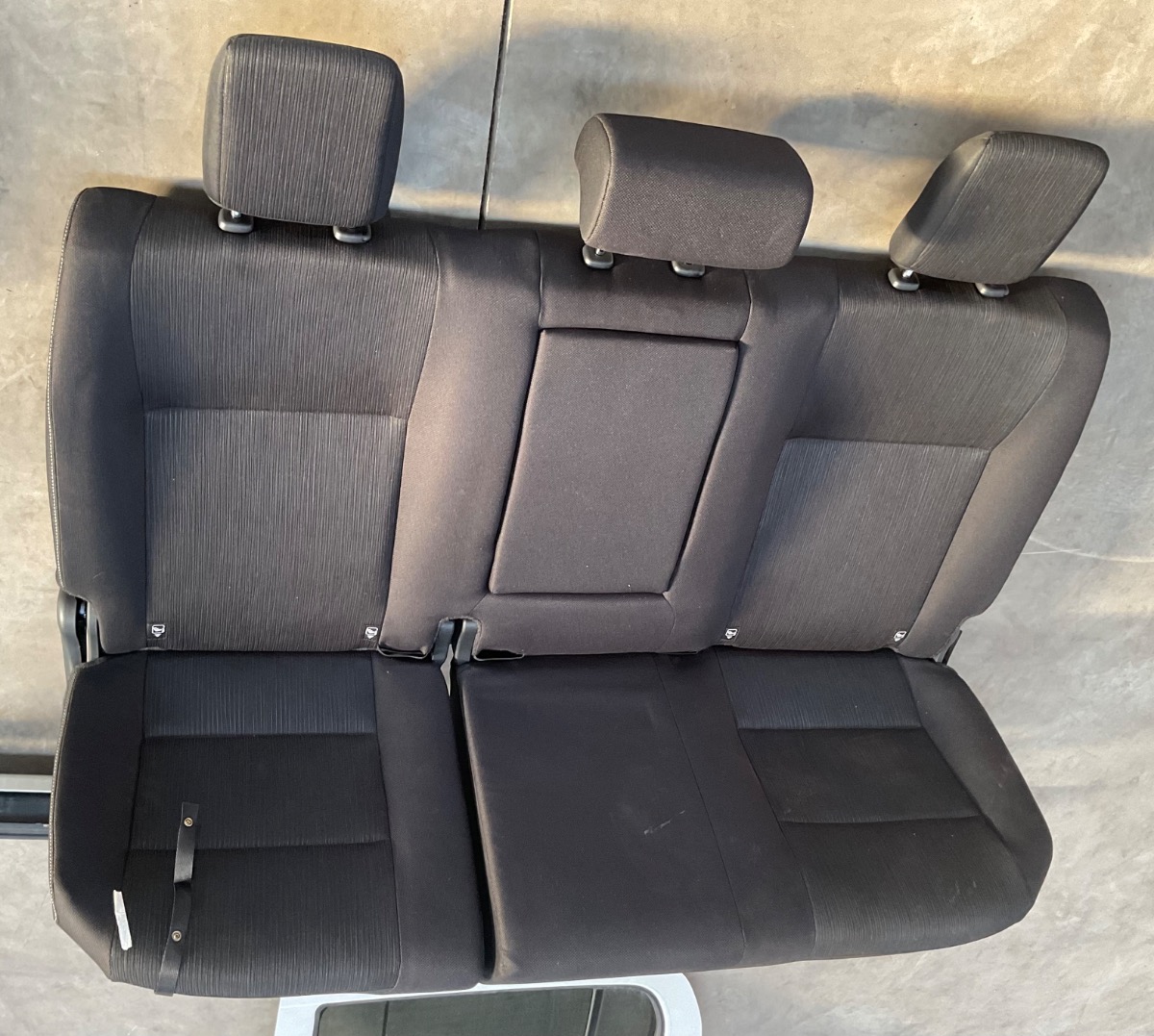 HILUX GD REAR SEAT