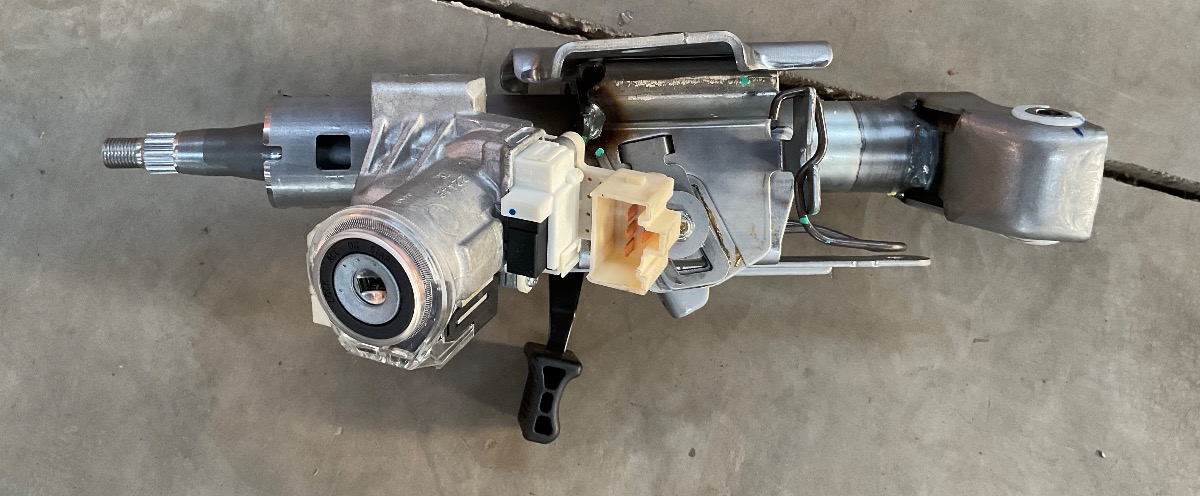HILUX GD STEERING COLUMN