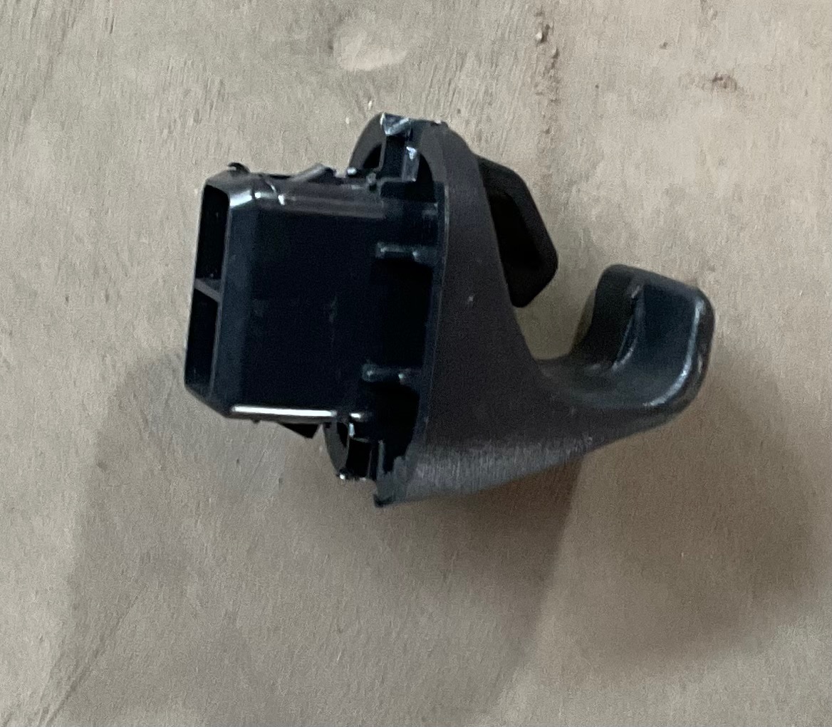 86 SUN VISOR CLIP