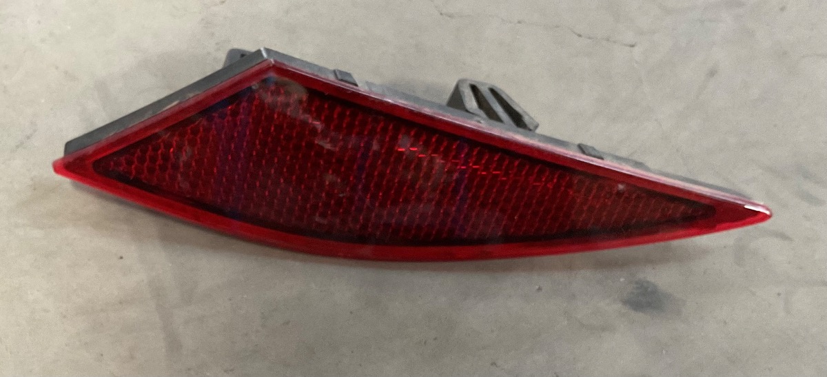 POLO MK8/9 LEFT REAR BUMPER REFLECTOR