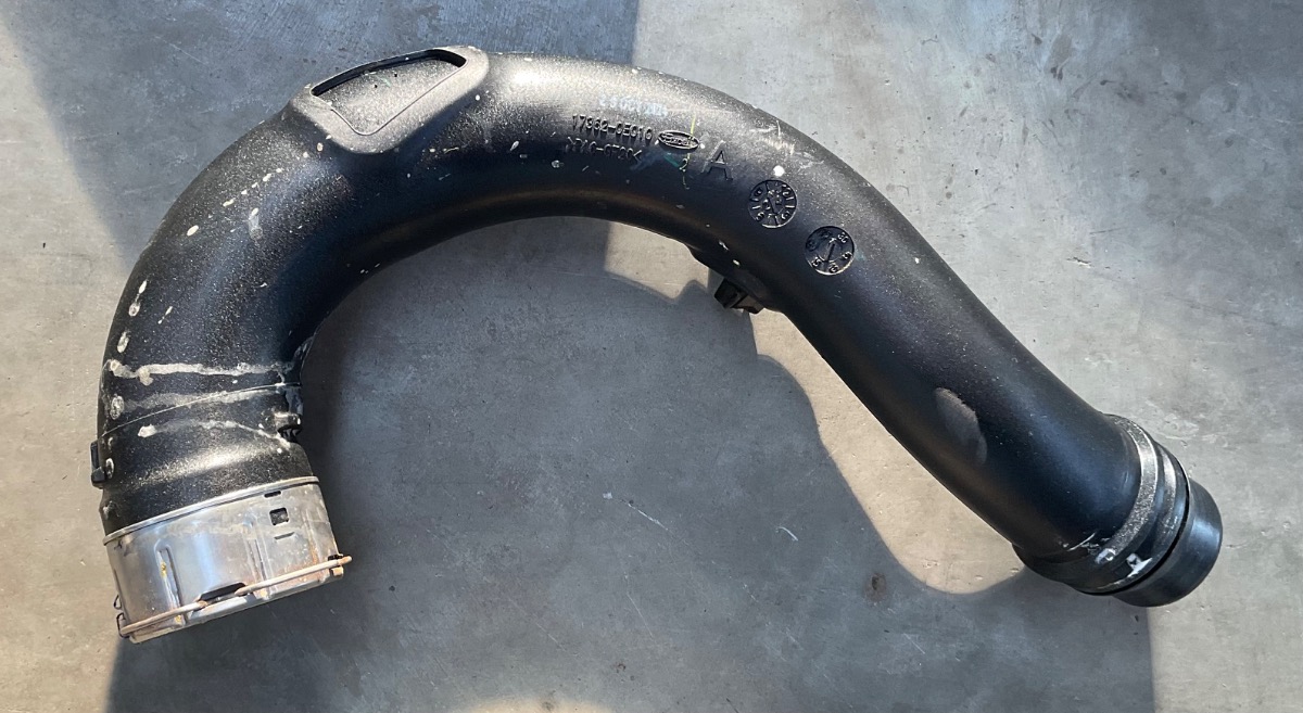 HILUX GD INTER COOLER PIPE