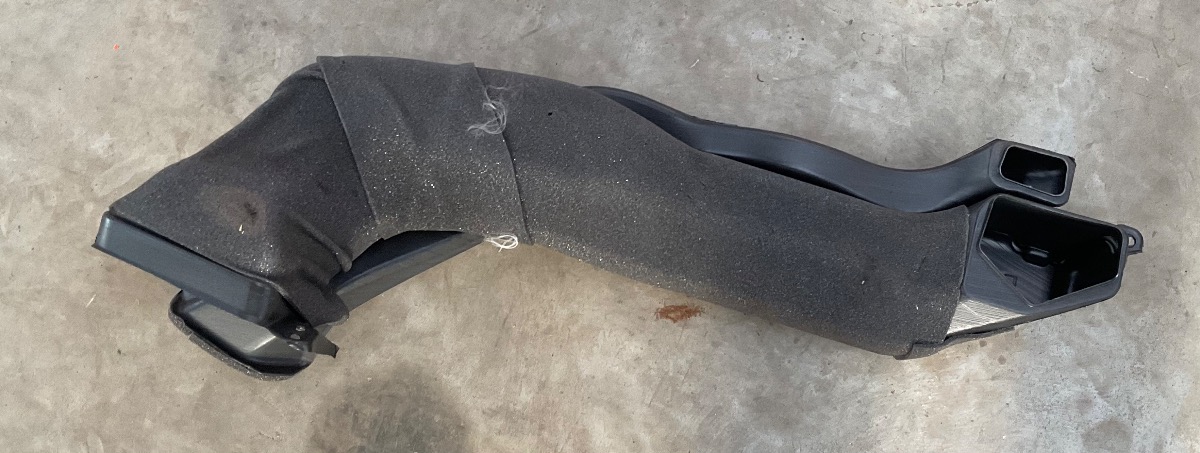 HILUX GD INNER AIR DUCT PIPE