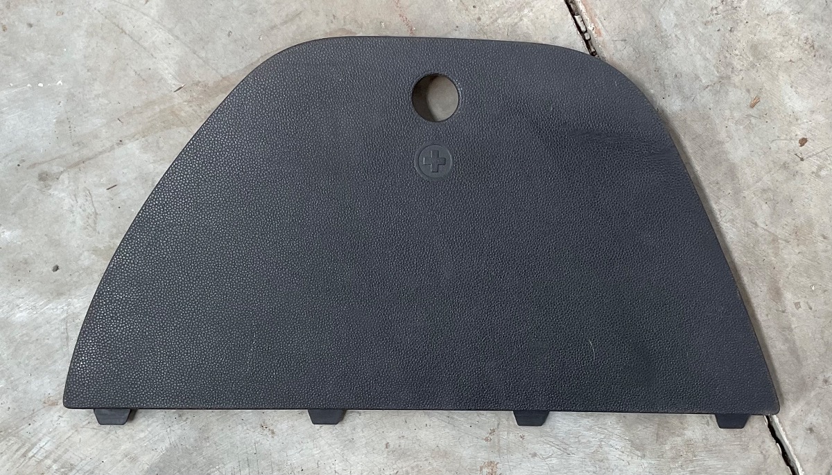 CORSA REAR INNER BOOT TRIM