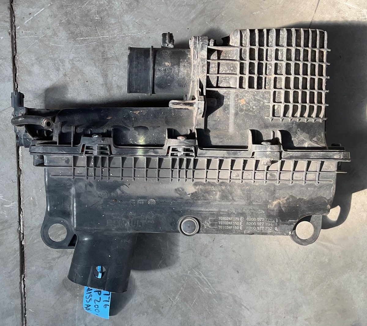 NP200 1.5 DCI AIR FILTER HOUSING