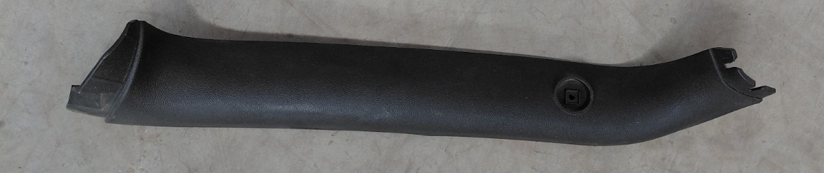 R56 TAILGATE INNER TRIM LEFT