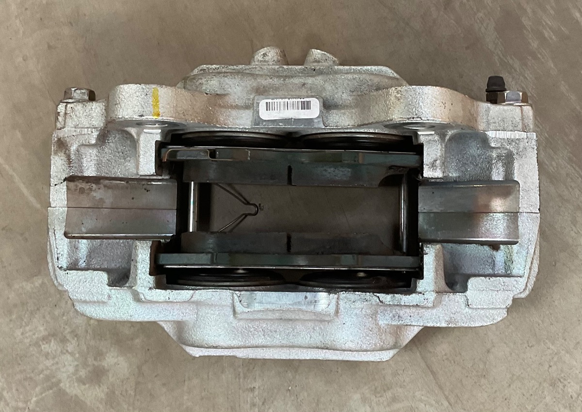HILUX GD LEFT FRONT BRAKE CALIPER