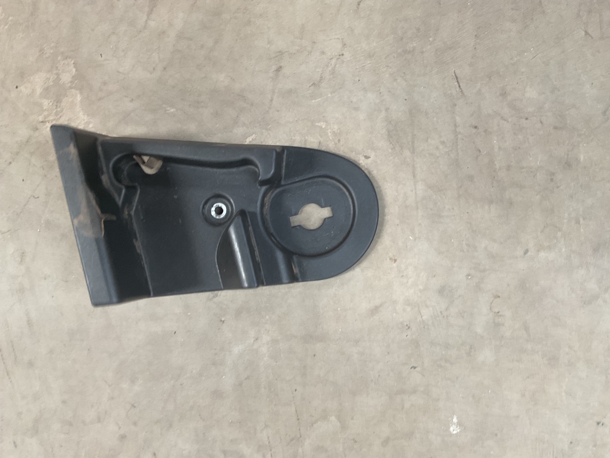 F 56 Trunk Right Mount Support