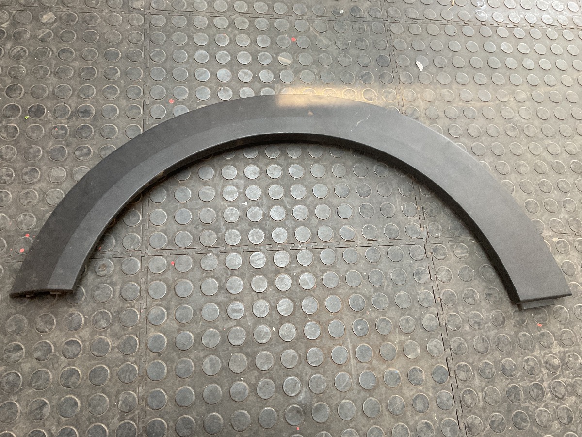 F56 Rear Right Fender Arch Mould Scratch