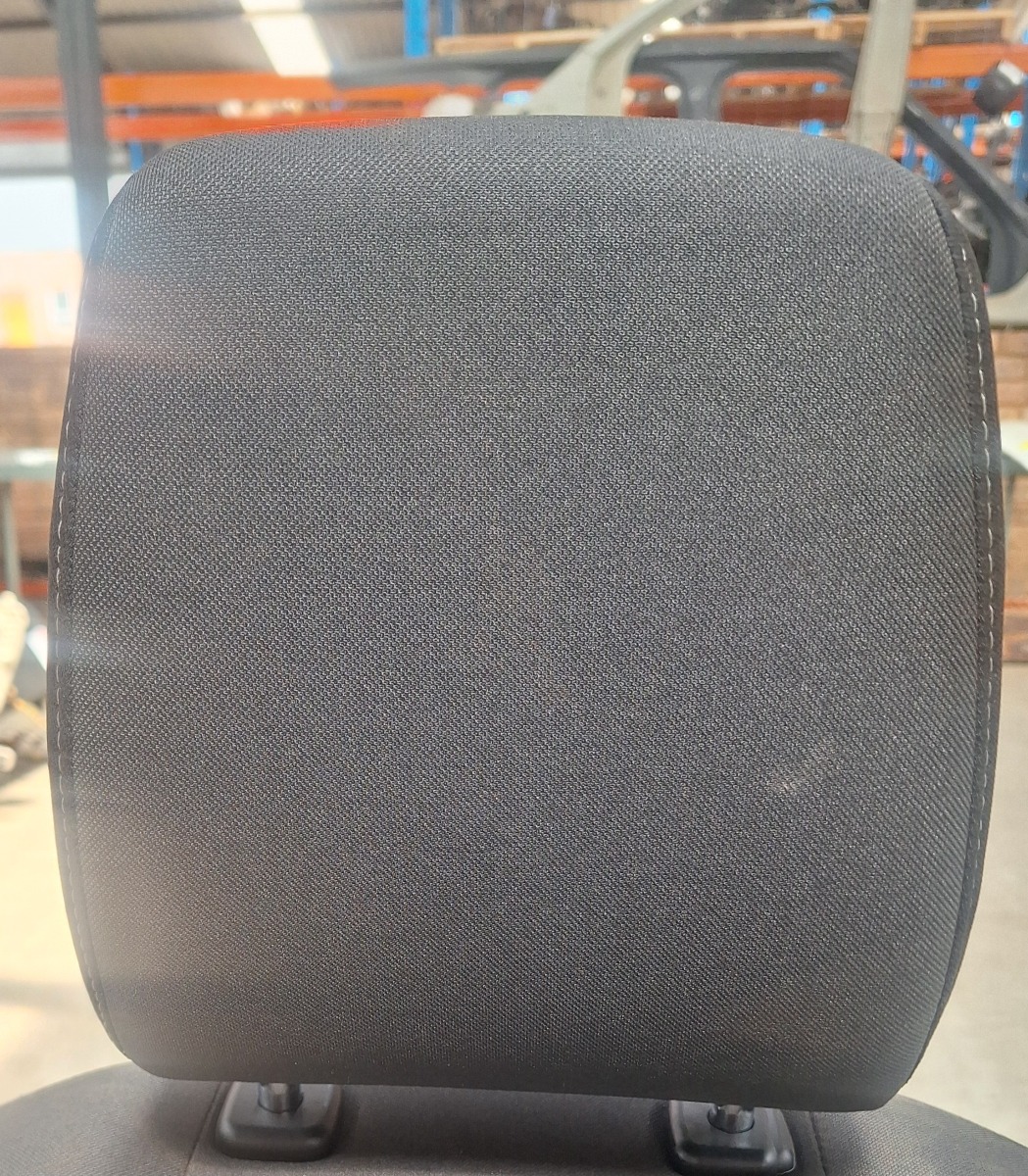 URBAN CRUISER LEFT HEAD REST