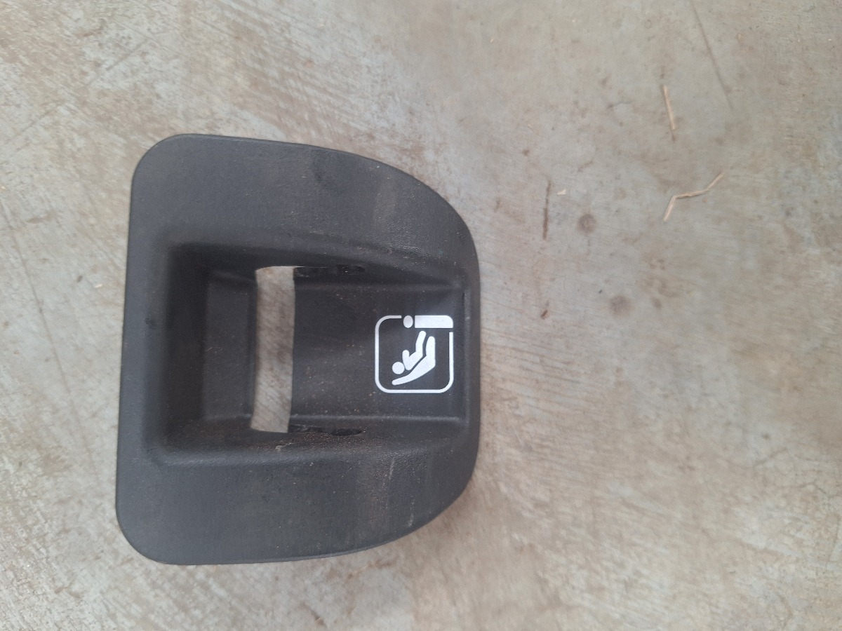 URBAN CRUISER  CHILD RESTRAINT SEAT BASE