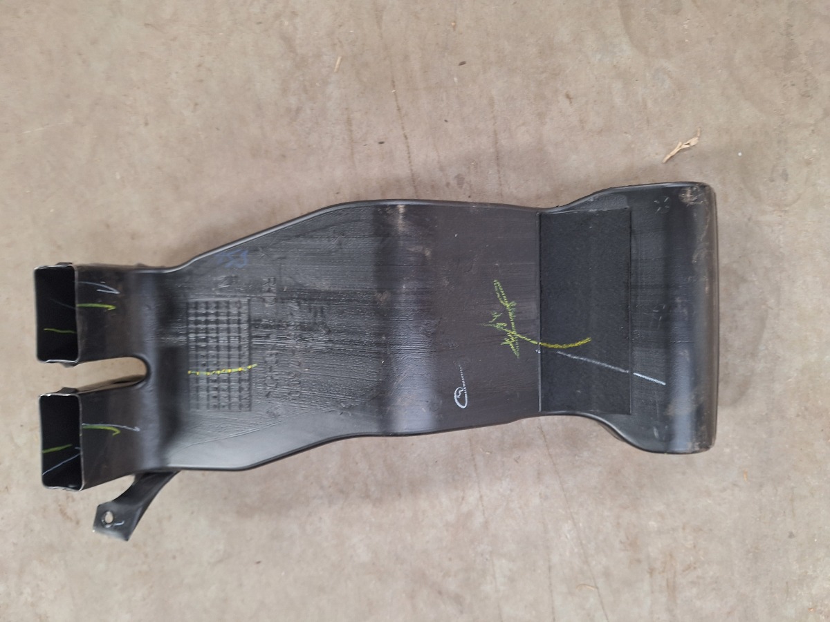 URBAN CRUISER REAR AIR DUCT