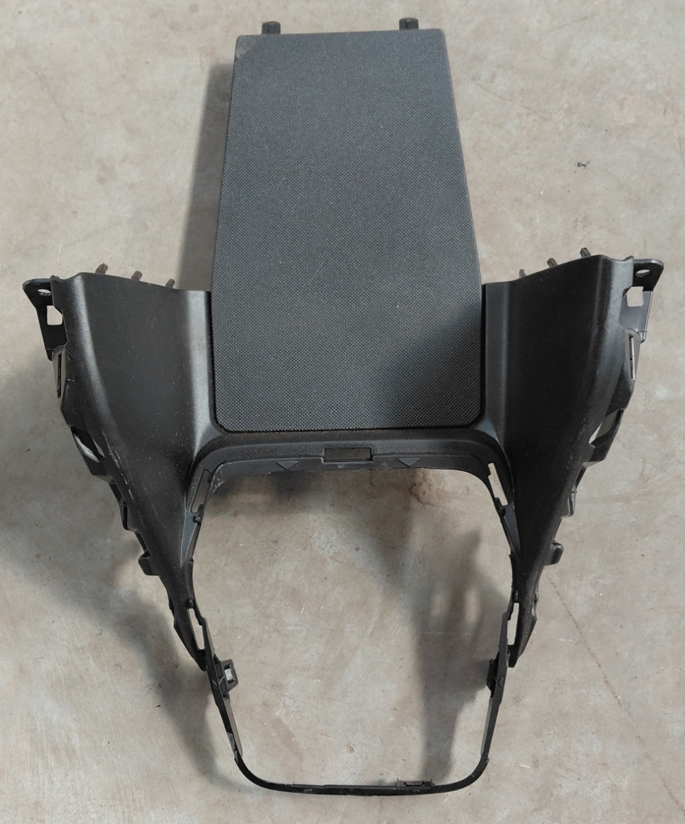 URBAN CRUISER CENTRE CONSOLE UPPER PANEL