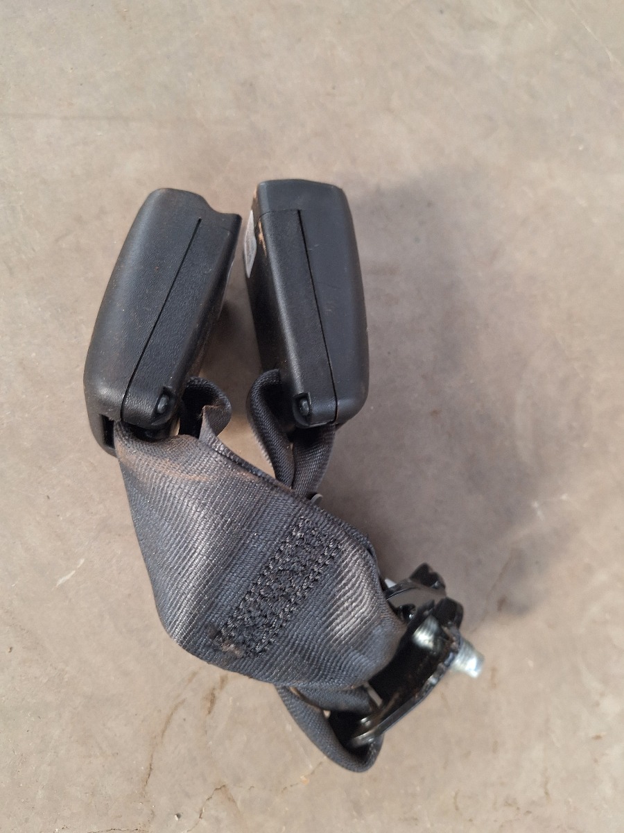 URBAN CRUISER REAR SAFTY BELT CLIP