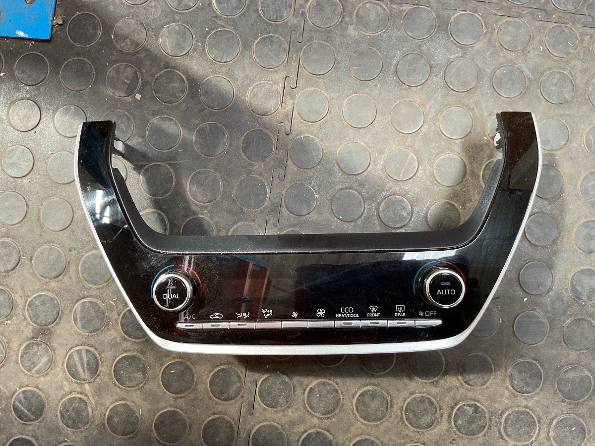 COROLLA CROSS HEATER CONTROL