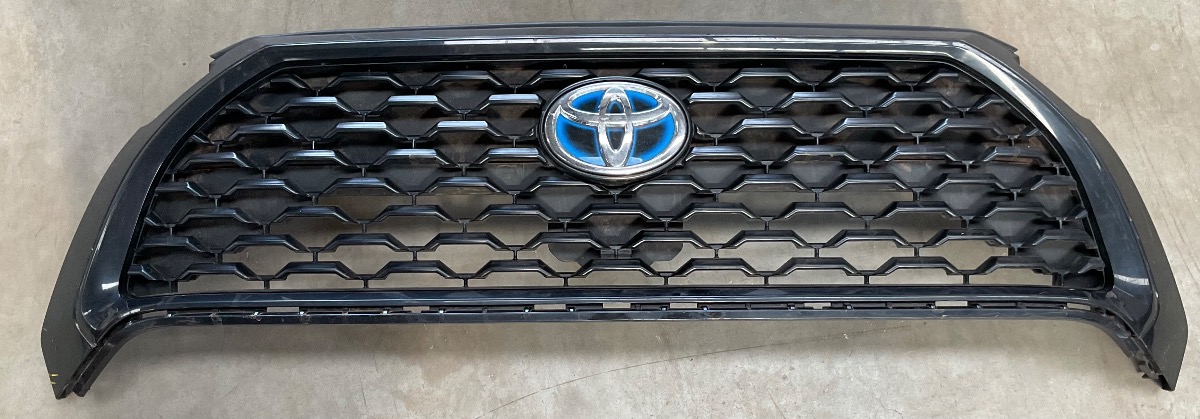 Corolla Cross Hybrid Radiator Grille