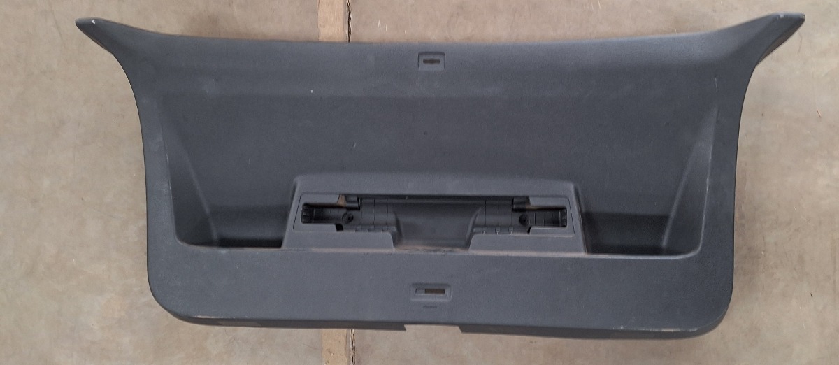T-CROSS BOOT LID PANEL