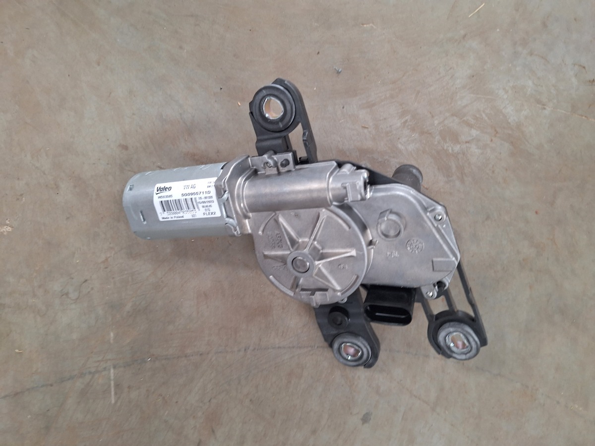 T-CROSS BOOT LID WIPER MOTOR REAR