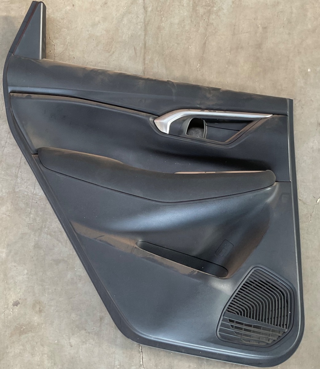 URBAN CRUISER LEFT REAR DOOR PANEL