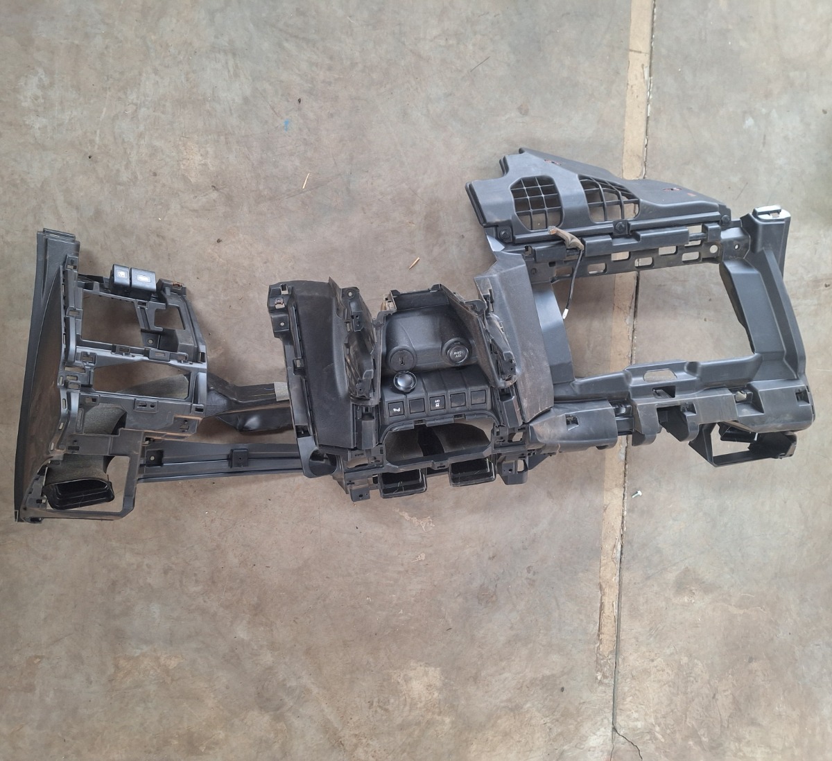 URBAN CRUISER PANEL SUB-ASSY, INSTRUMENT, LOWER