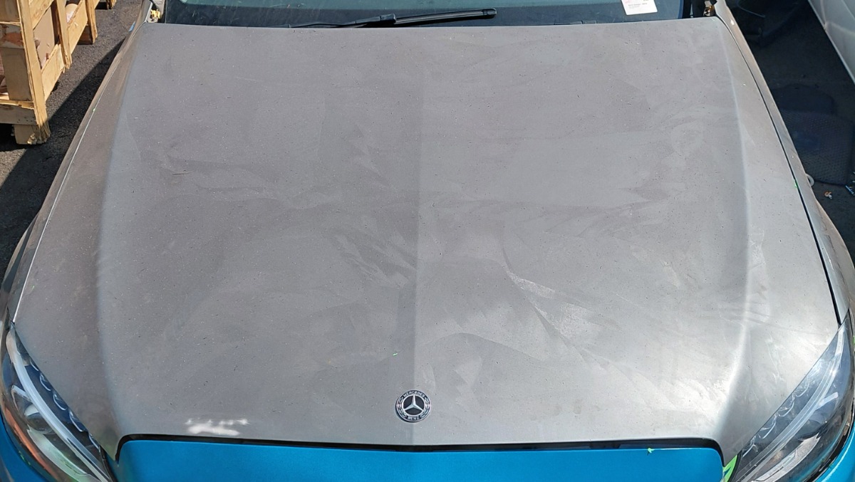W205 BONNET