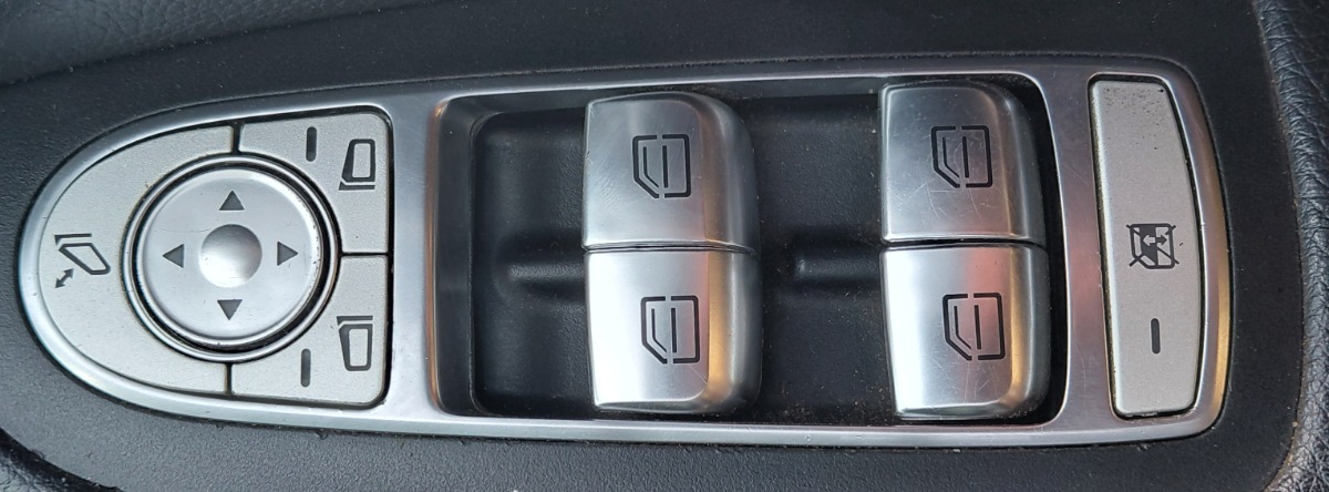 W205 DRIVER DOOR WINDOW SWITCH