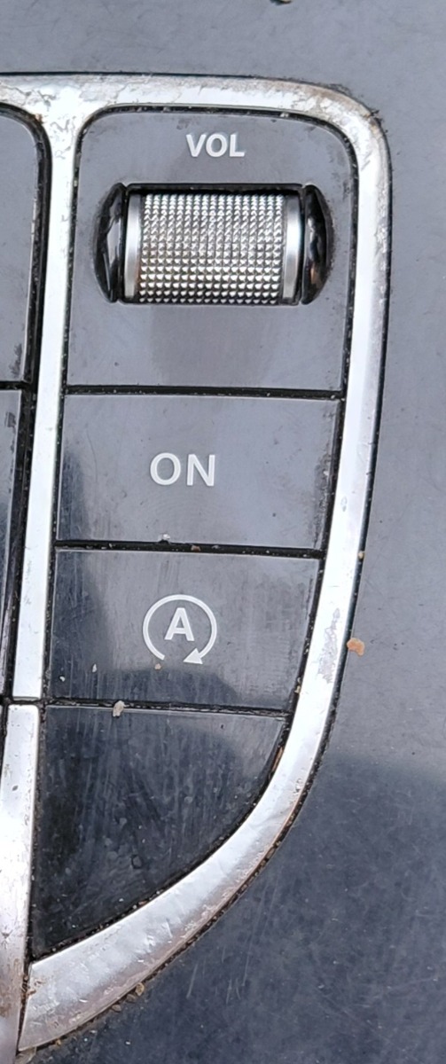 W205 LOWER CONTROL PANEL RIGHT