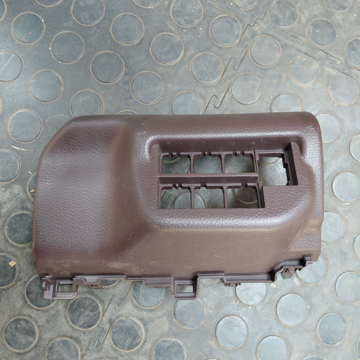 STARLET CROSS DASH SWITCH PANEL