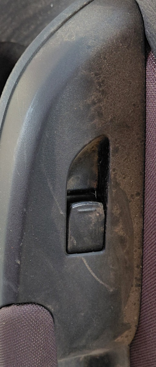 FRONX RIGHT REAR WINDOW SWITCH